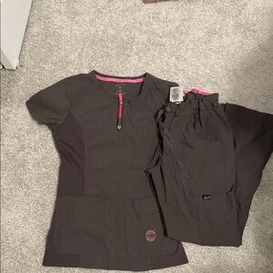 Koi Lite scrub set Slim fit size X small top X small petite bottom